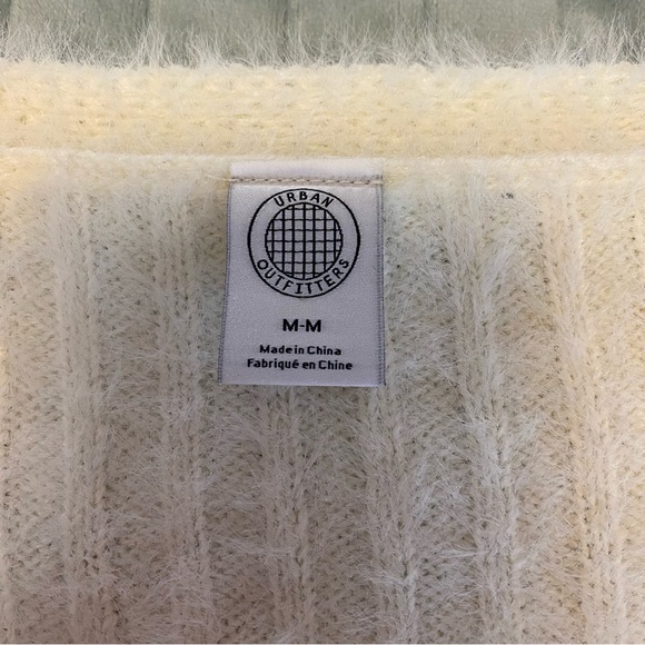 Urban Outfitters Sweater - Picture 3 of 3